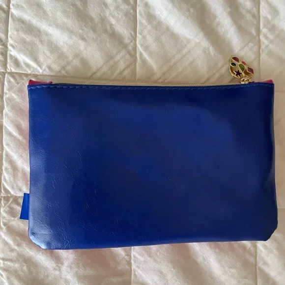 30+ Makeup, Skincare, and Haircare Mystery Bag (Ipsy Makeup Bag Included) - Picture 3 of 3